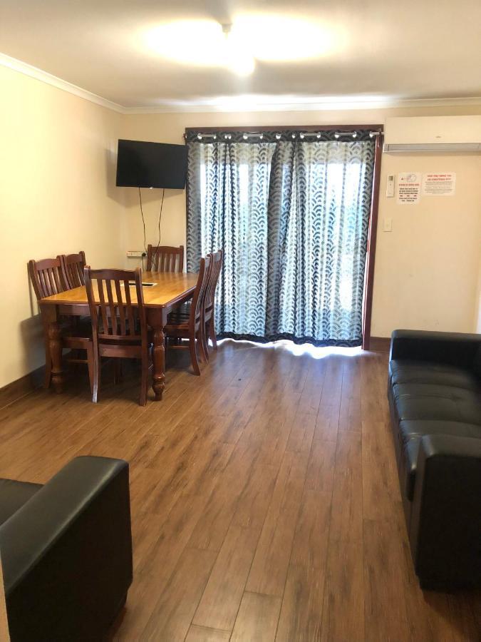 Bay Lodge Денем Екстер'єр фото